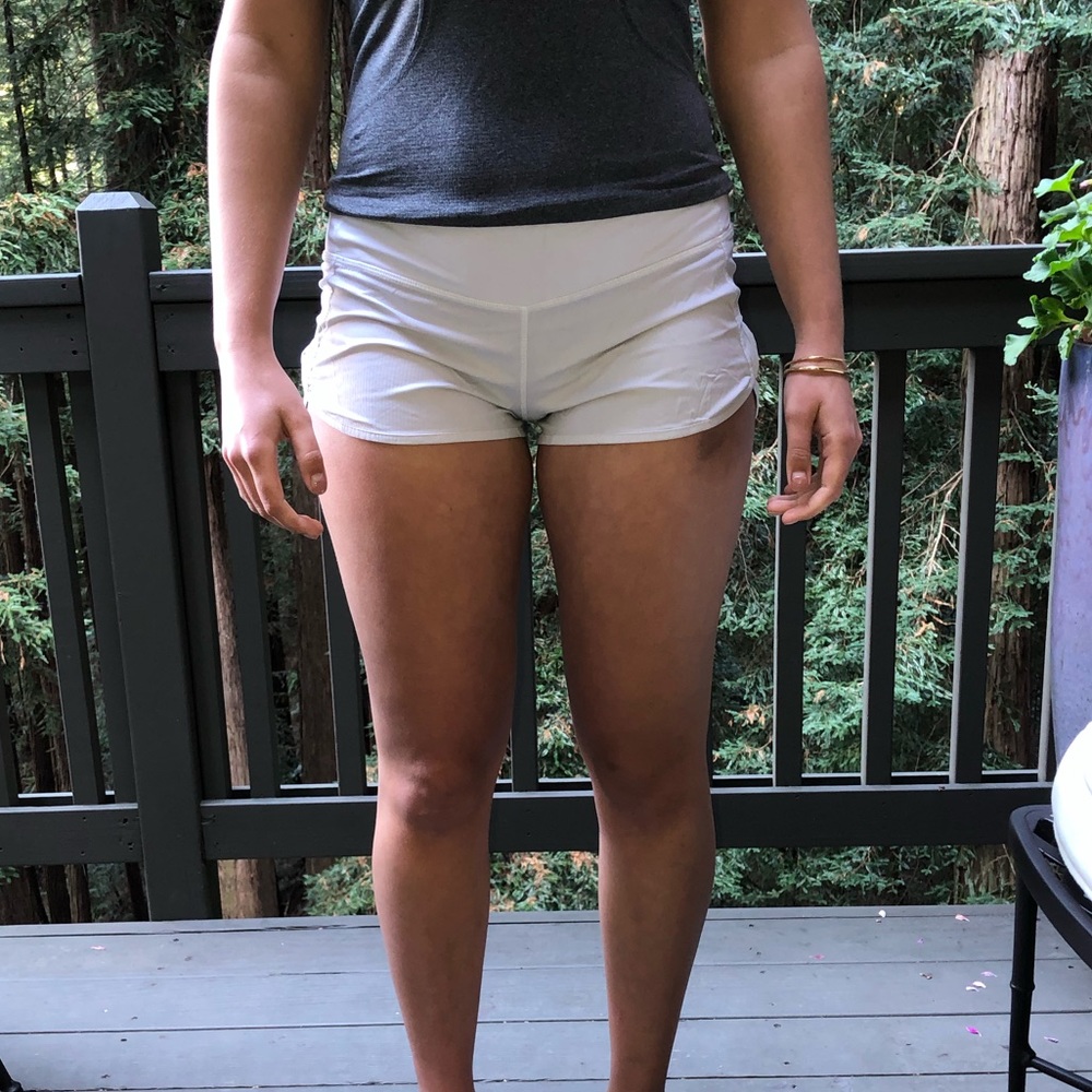 White lululemon run times short! Great condition!